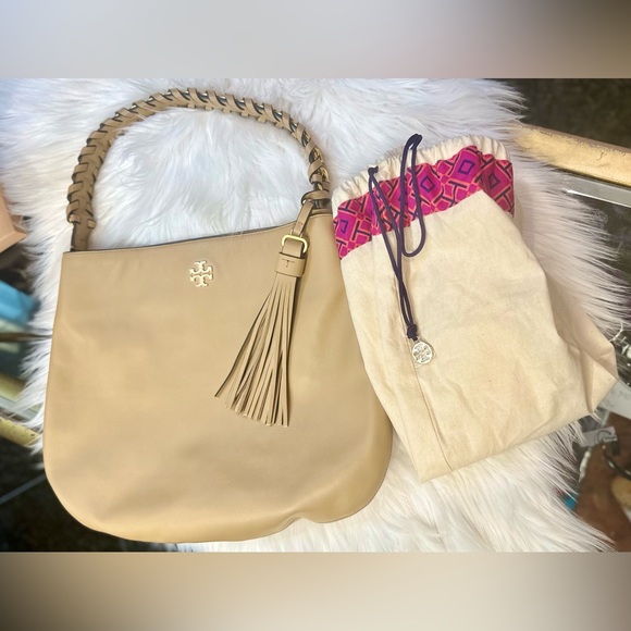 TORY BURCH BROOKE HOBO, shoulder bag Savannah Tan. - Picture 10 of 11